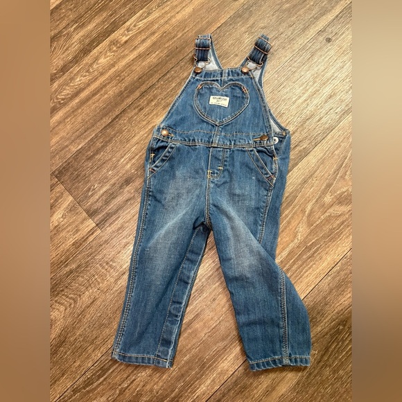 Oshkosh B’gosh Heart Denim Overalls Girls 12-18months - Picture 7 of 9